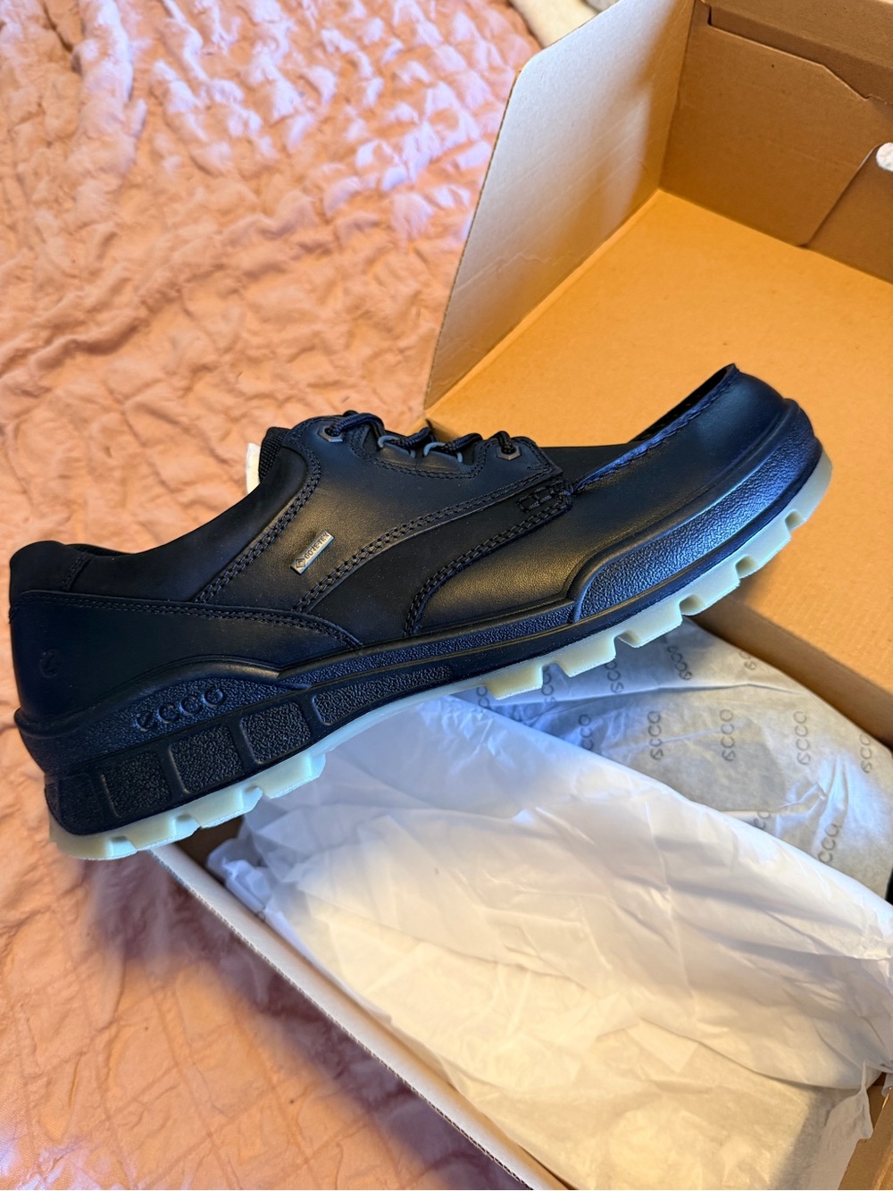 Ecco Men's Track 25 Black Leather Lace-Up